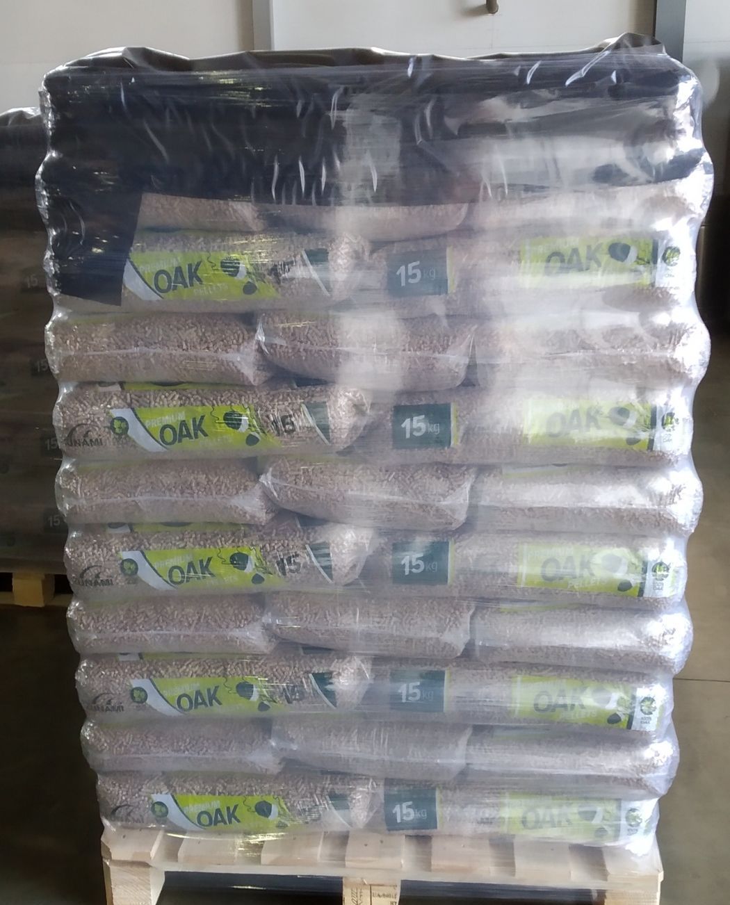Wrapped pallet of Oak Zunami pellet bags
